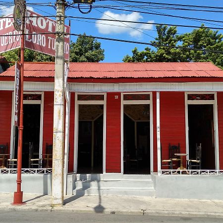 Hotel Loro Tuerto Barahona Exteriér fotografie